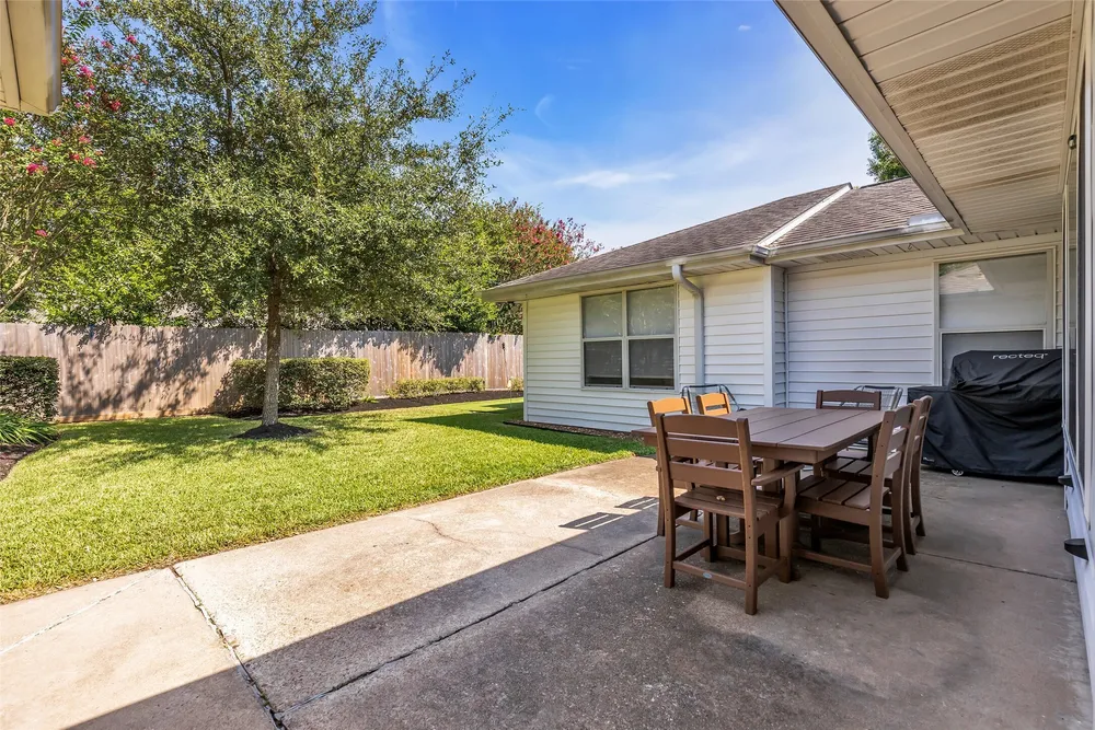 2526 Teague Rd, Houston, TX 77080-3832