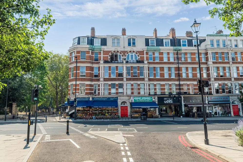 Holloway Road, London, N7 photo 11