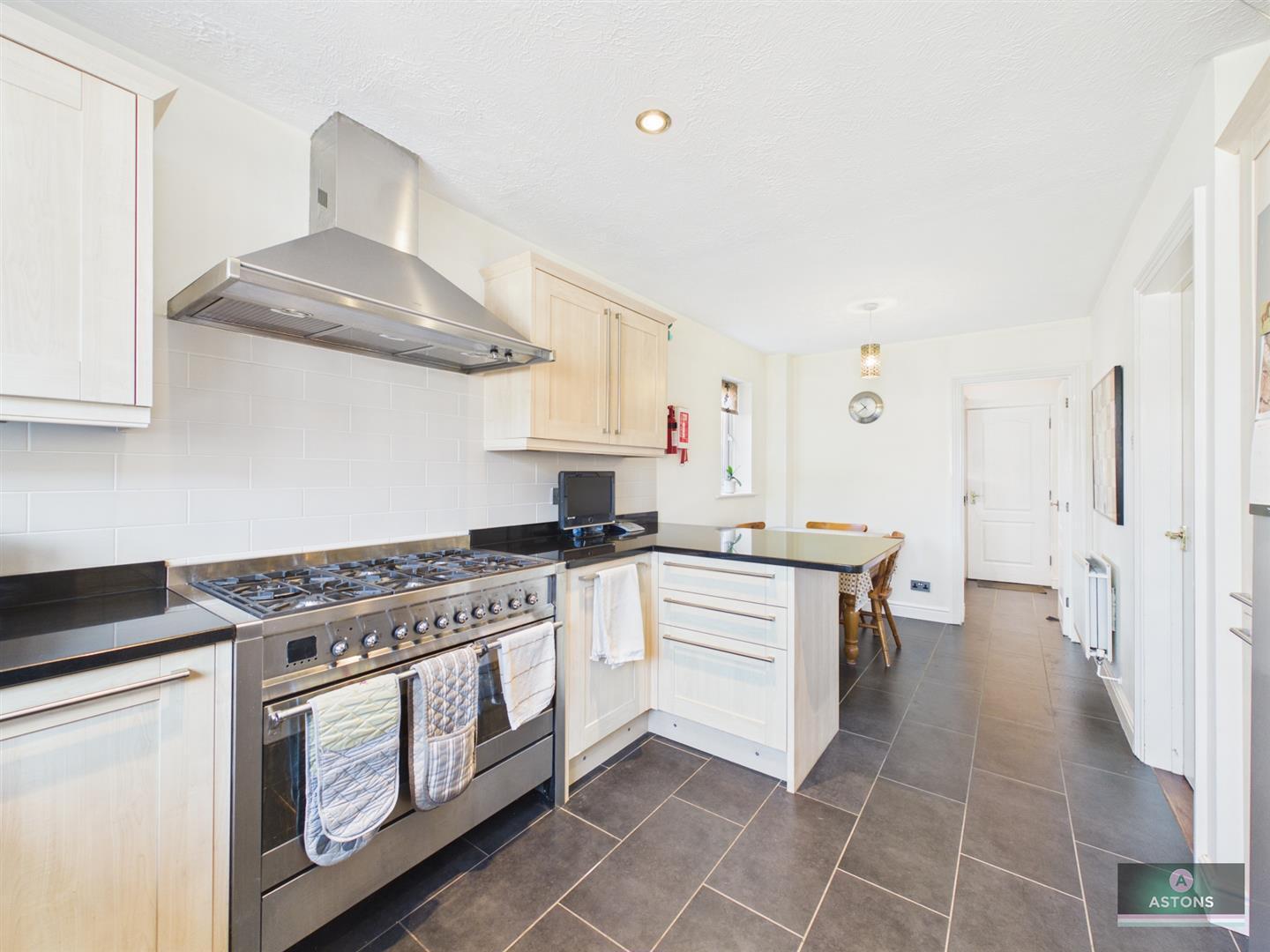 Moorland Road, Maidenbower Image 11