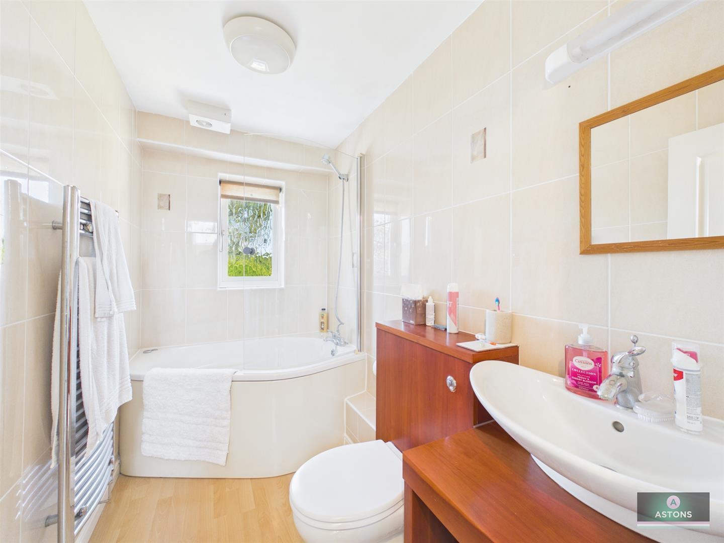Moorland Road, Maidenbower Image 23