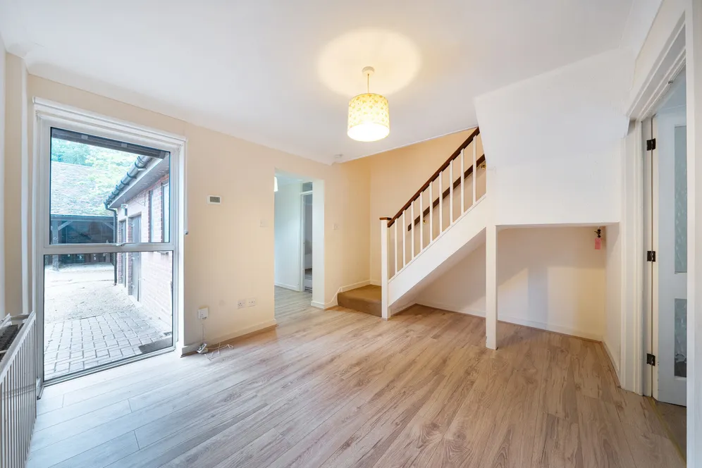 Townfield, Rickmansworth, WD3 photo 4