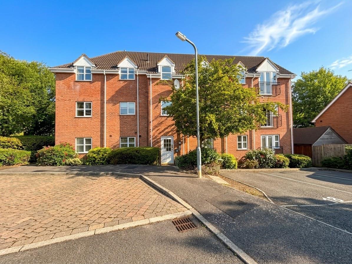 Hanbury Close, Daventry Image 1