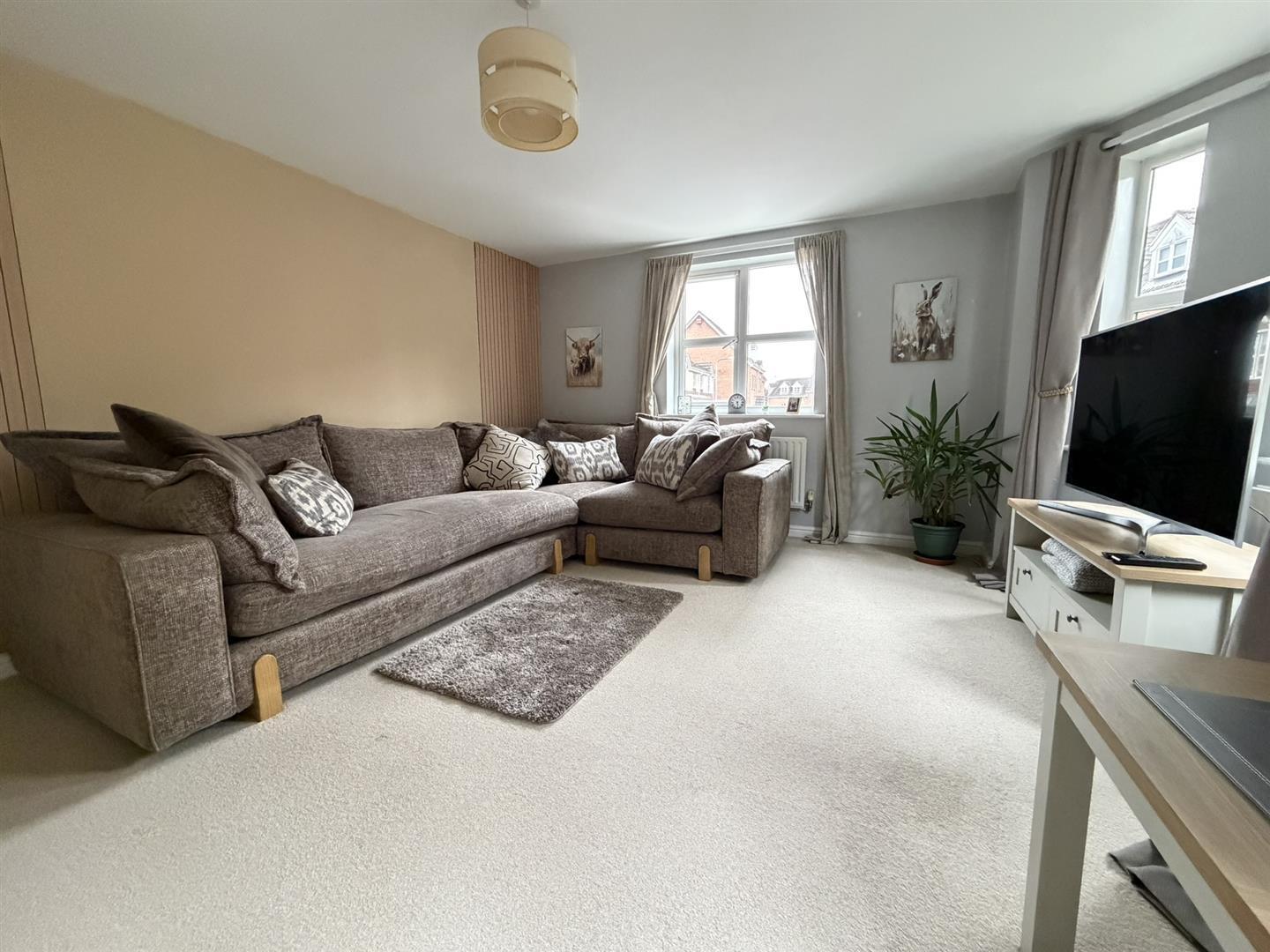 Hanbury Close, Daventry Image 2