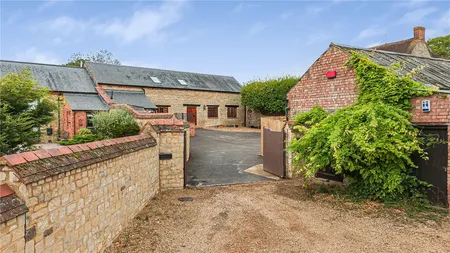 Careys Road, Pury End, NN12