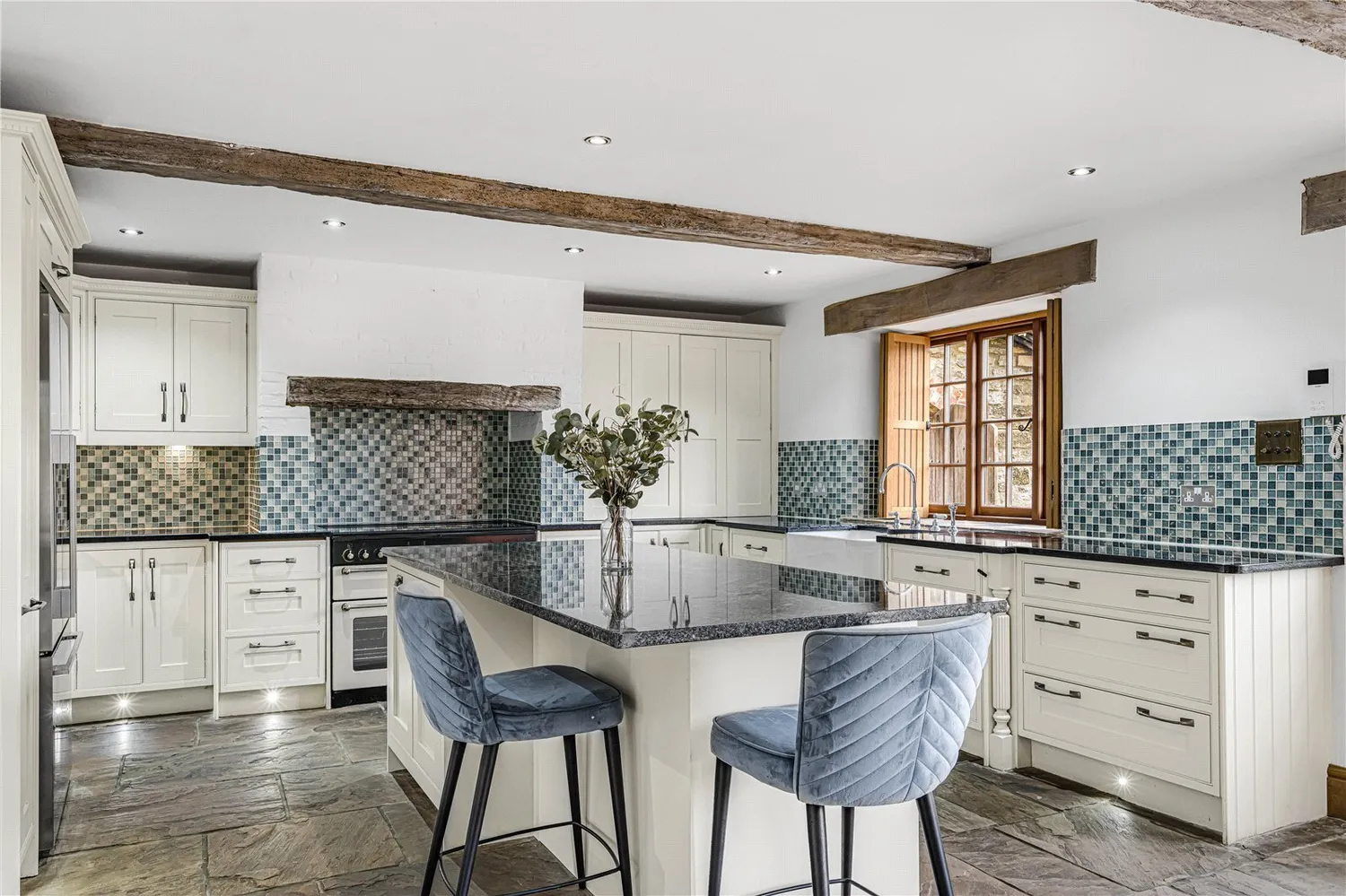 Careys Road, Pury End, NN12 photo 6