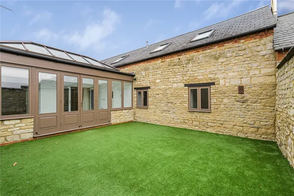 Careys Road, Pury End, NN12 photo 18