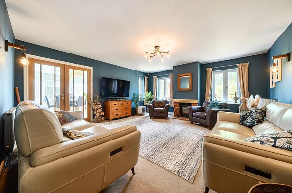 Norlinton Close, Orlingbury, NN14 photo 5