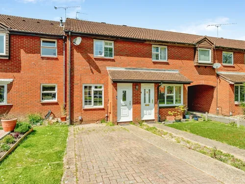 Millais Close, Crawleyphoto