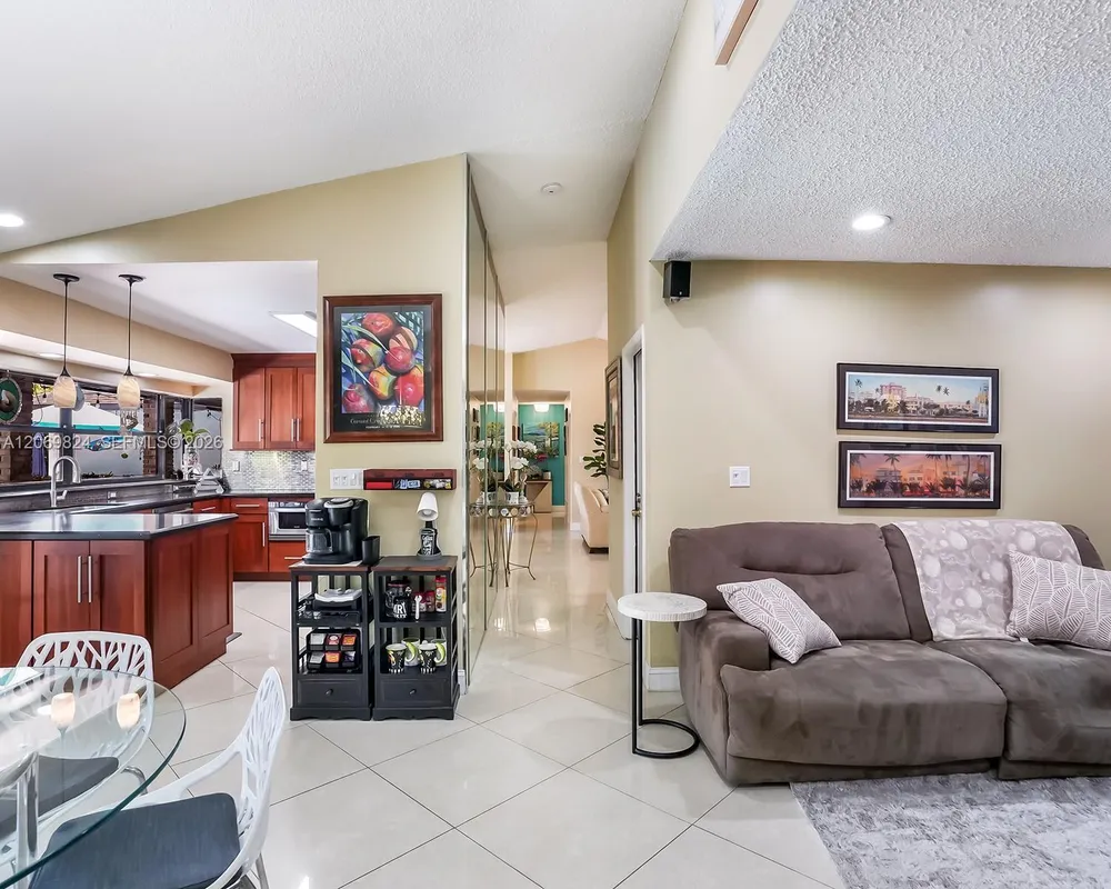 11723 SW 95th Terrace, Miami, FL 33186