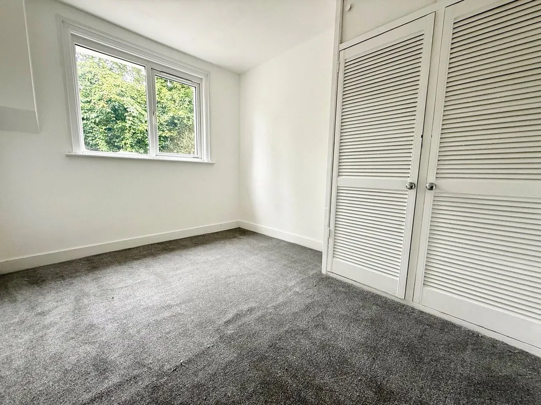 30 Terrapin Road, London, SW17