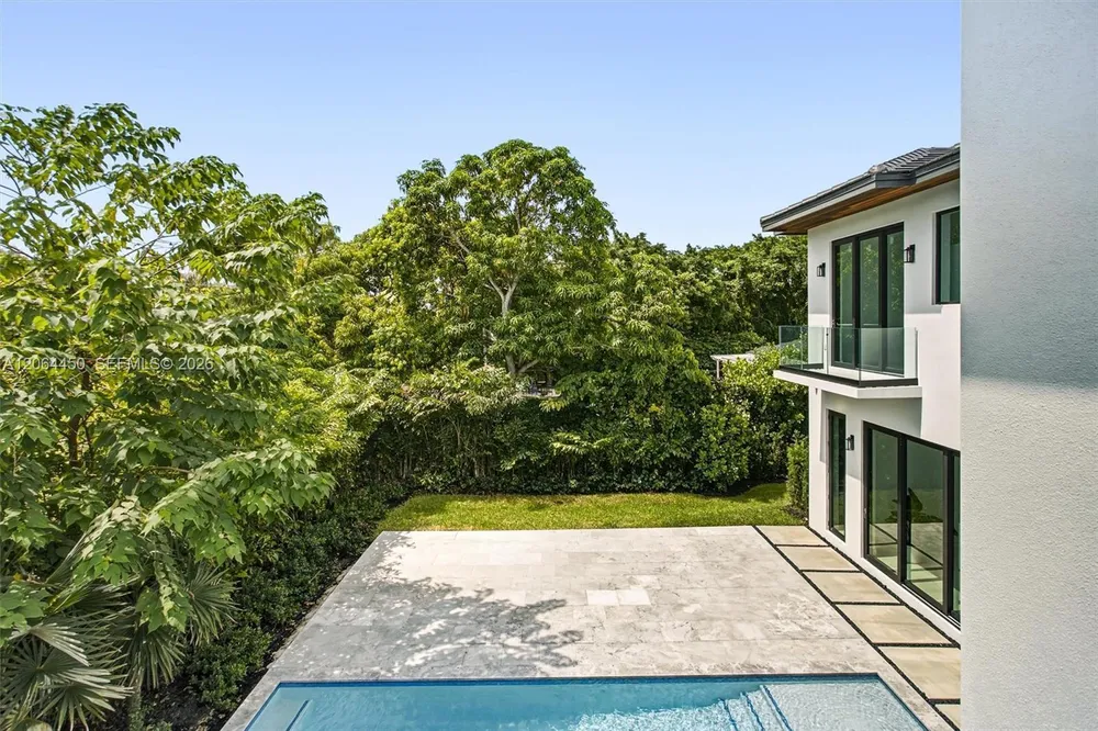 9840 SW 73rd Ct, Pinecrest, FL 33156