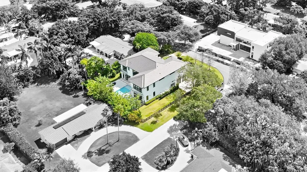 9840 SW 73rd Ct, Pinecrest, FL 33156