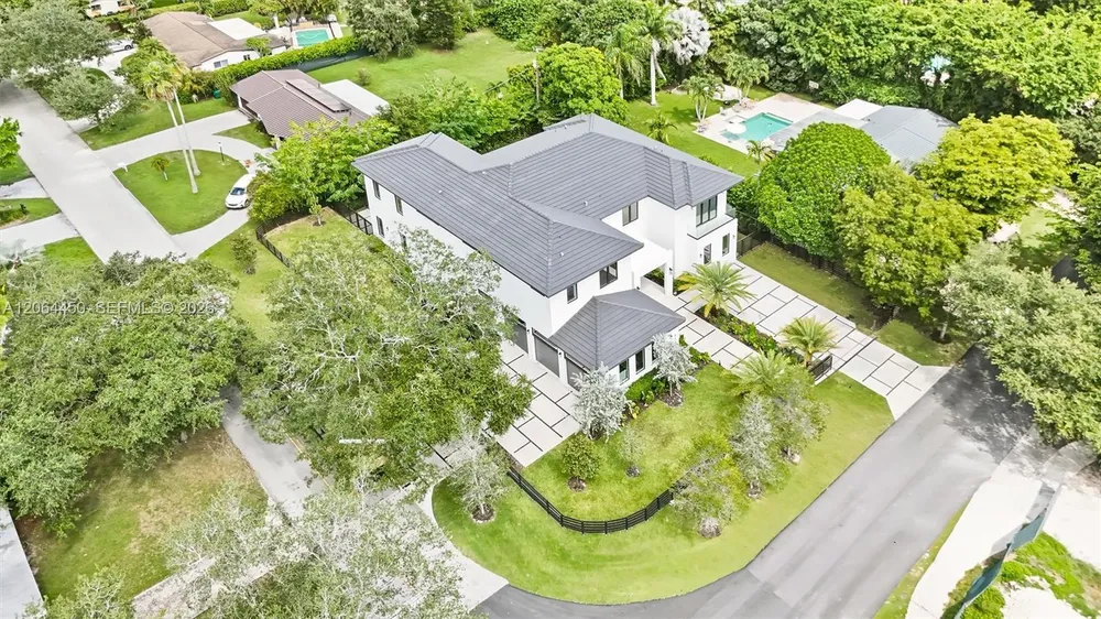 9840 SW 73rd Ct, Pinecrest, FL 33156
