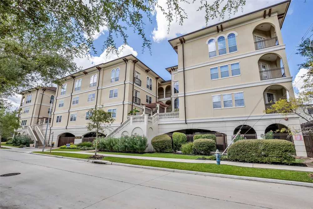7134 Mapleridge St, Houston, TX 77081