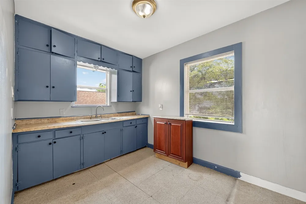 7109 Myrtle St, Houston, TX 77087