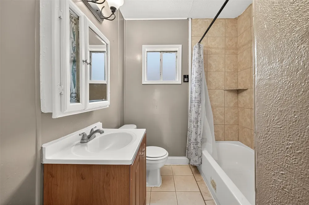 7109 Myrtle St, Houston, TX 77087