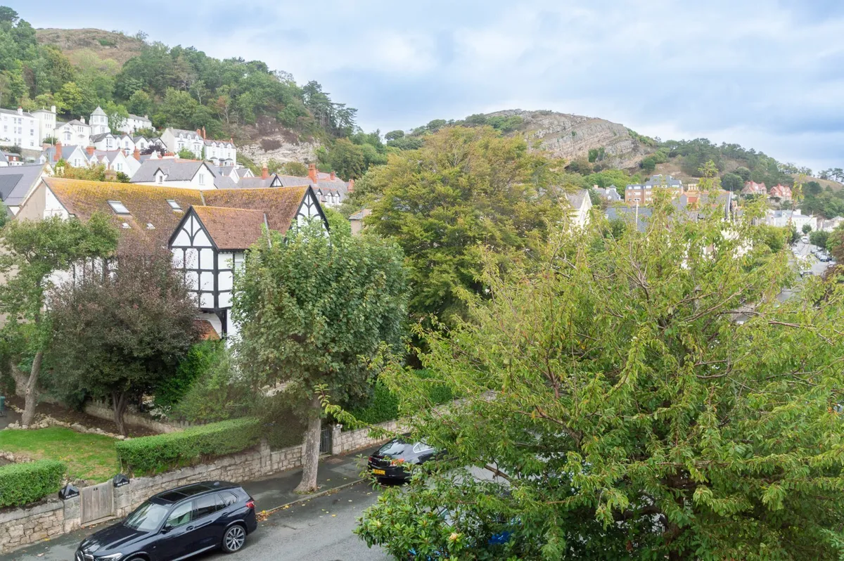 Abbey Road, Llandudno, Conwy, LL30