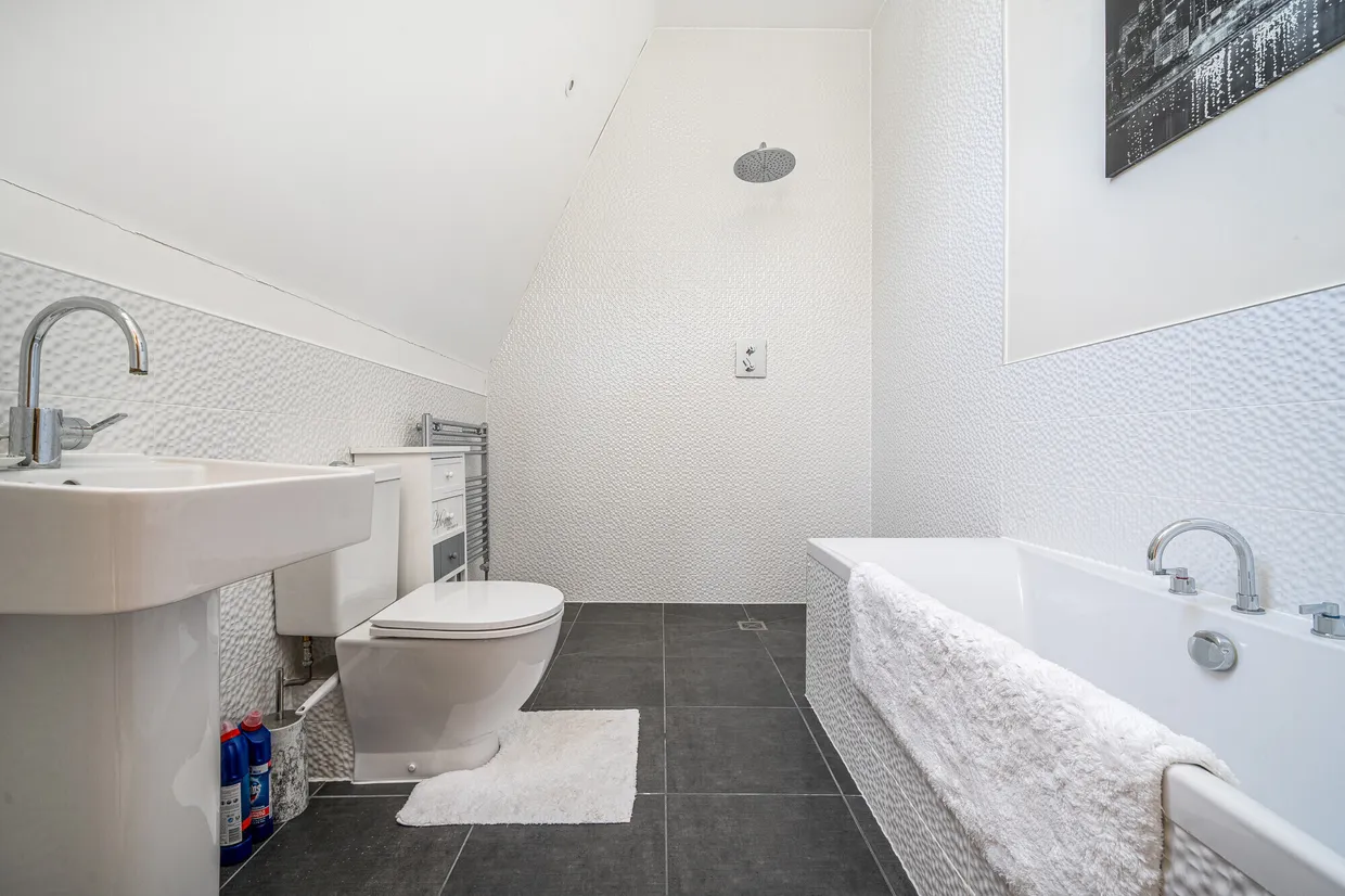 Orchard Close, Almondsbury, BS32 photo 9
