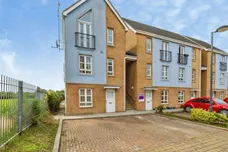 Pitcairn Avenue, LINCOLN