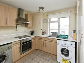 Poulner Close, Southampton thumb 3