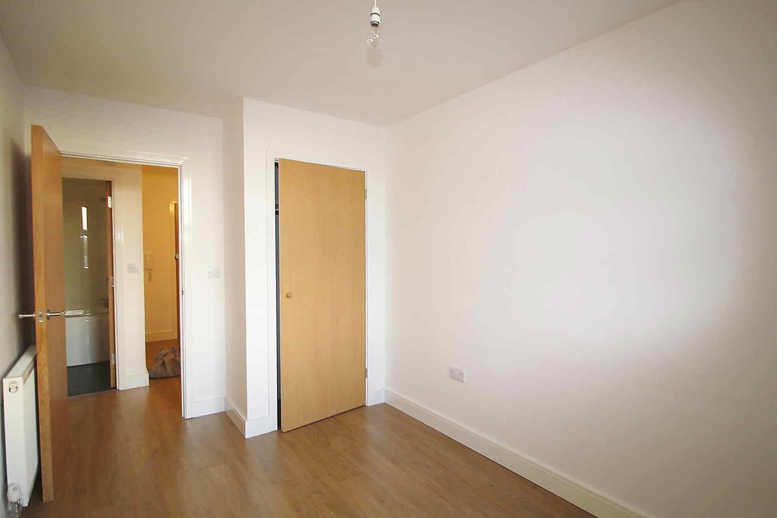 London Road, Lowfield Heath Image 4