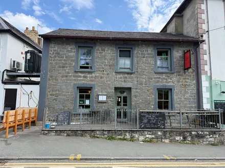 Uplands Square, New Quay, SA45