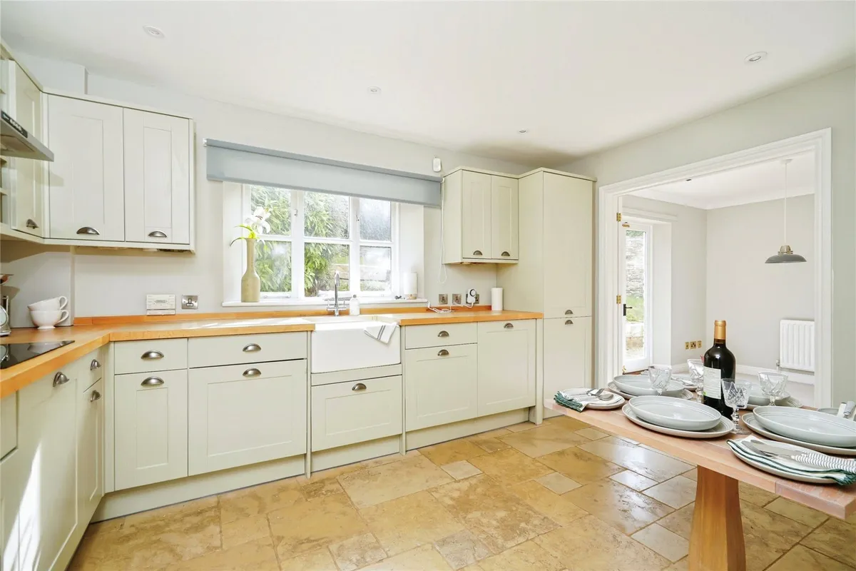 Sweeps Lane, Burford, Oxfordshire, OX18