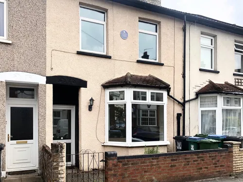 Estcourt Road, WATFORDphoto