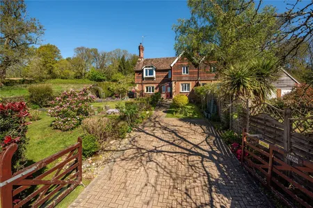 Broomehall Road, Coldharbour, RH5
