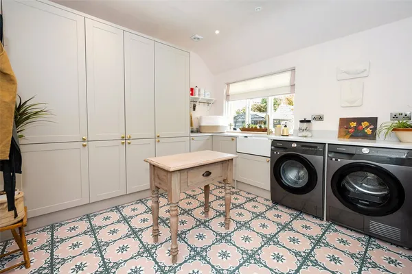 The Cliff, Bryanston, DT11 photo 13