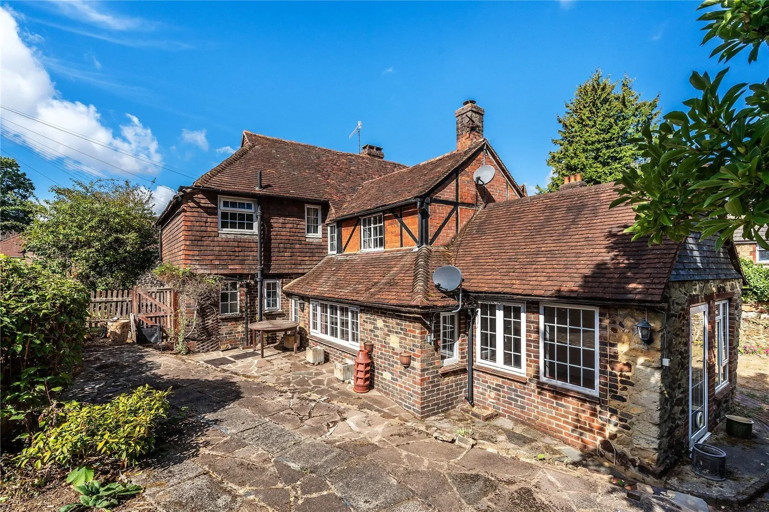 High Street, Limpsfield, RH8 photo 3