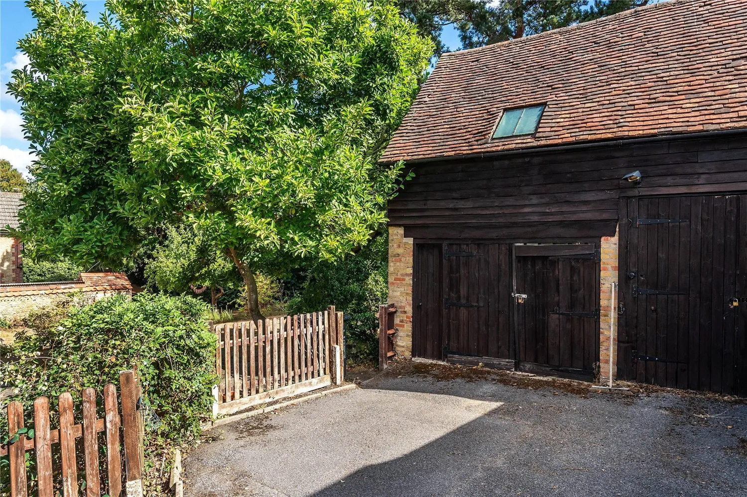 High Street, Limpsfield, RH8 photo 7