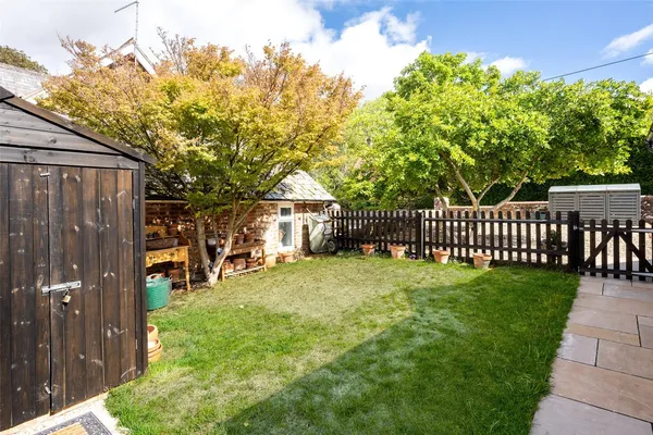 The Cliff, Bryanston, DT11 photo 27