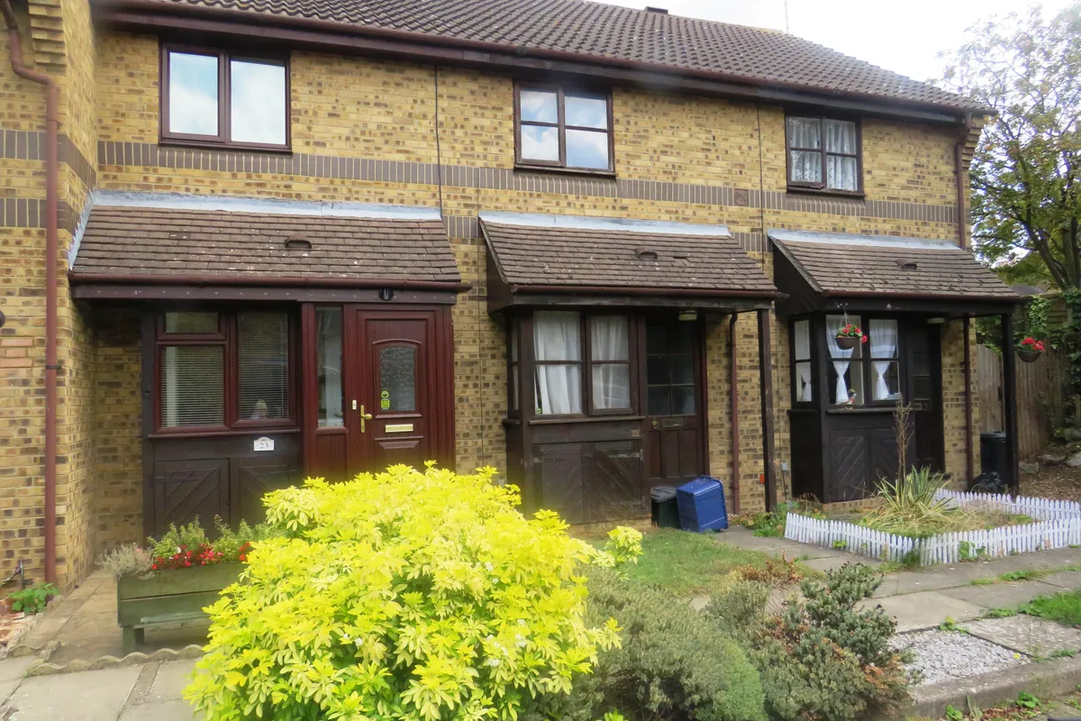 Holden Close, HERTFORD