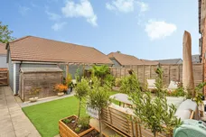 Icarus Avenue, Burgess Hill