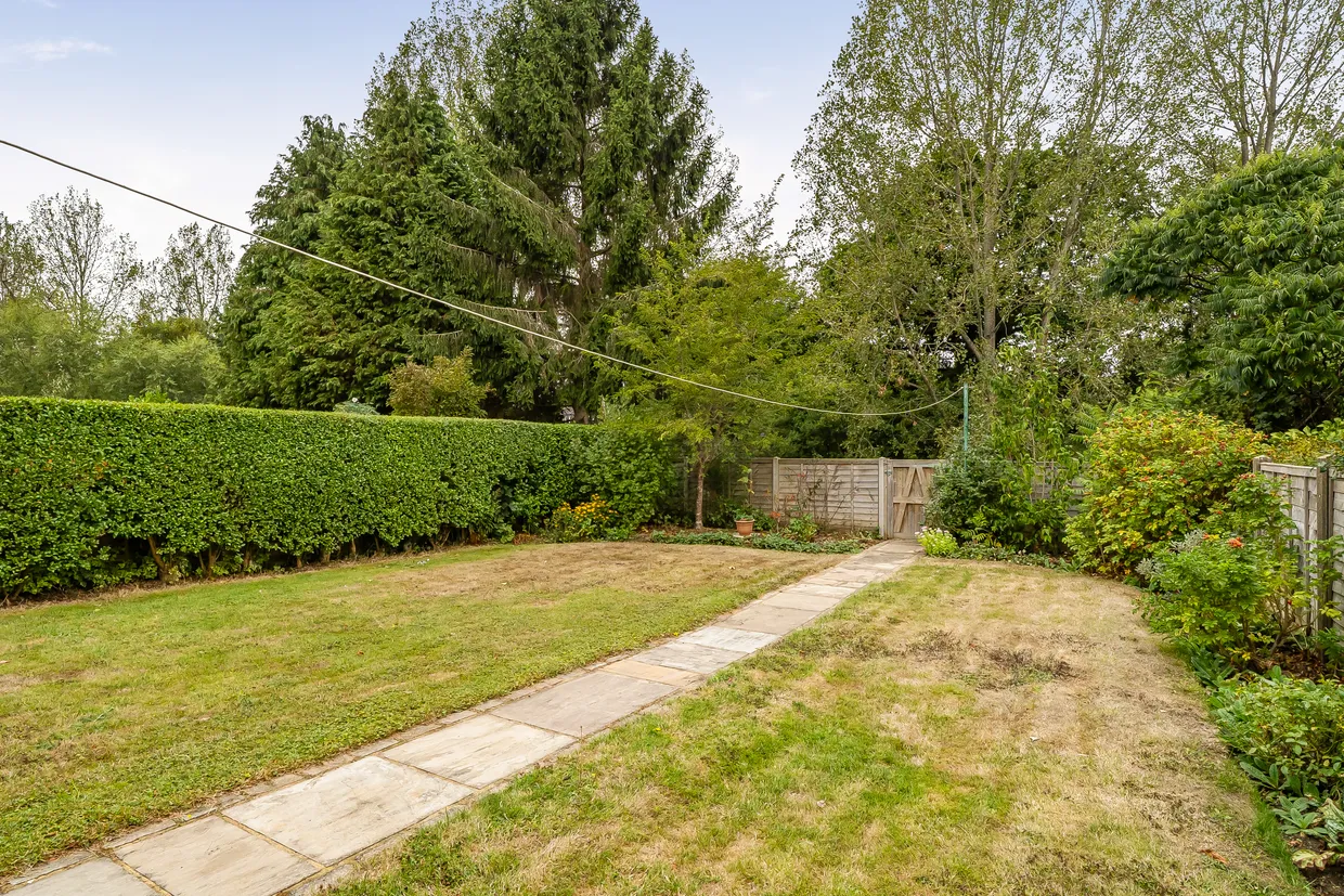 Cootes Avenue, Horsham, RH12 photo 16