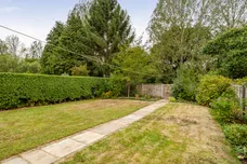 Cootes Avenue, Horsham, RH12 photo 16