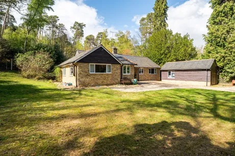 Pine Ridge Drive, Lower Bourne, Farnham, GU10