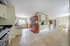 Pine Ridge Drive, Lower Bourne, Farnham, GU10 photo 4
