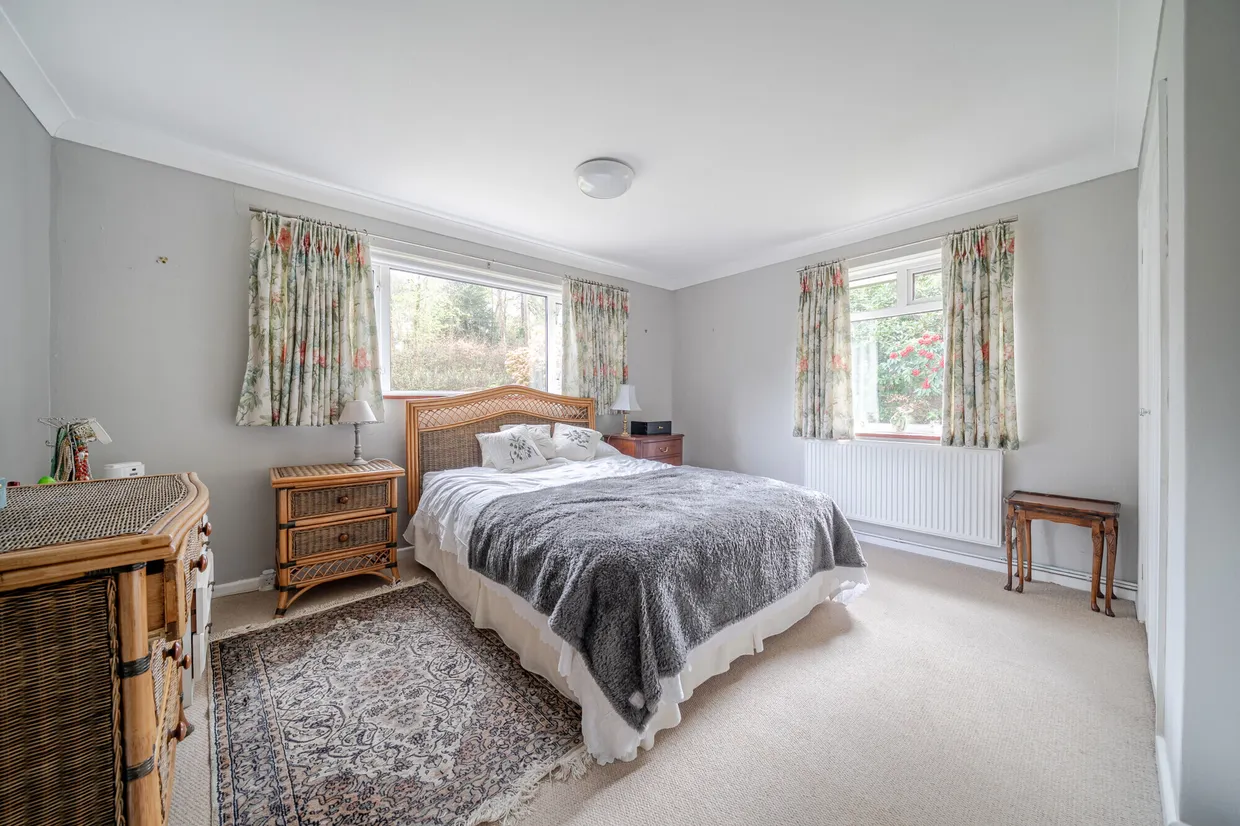 Pine Ridge Drive, Lower Bourne, Farnham, GU10 photo 7