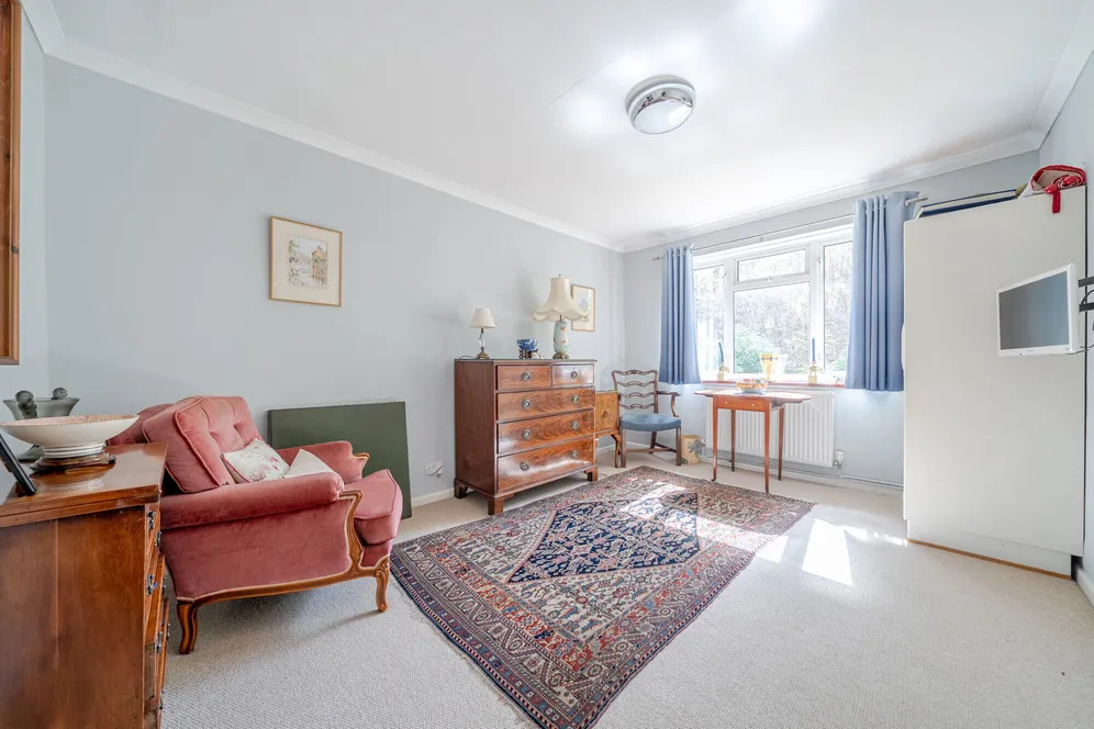 Pine Ridge Drive, Lower Bourne, Farnham, GU10 photo 10