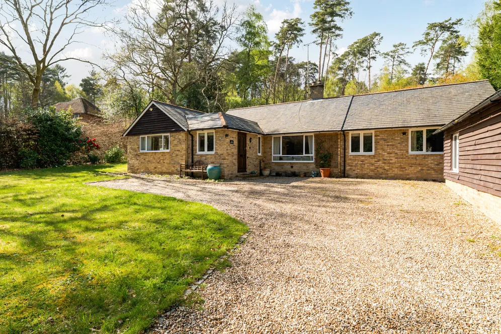 Pine Ridge Drive, Lower Bourne, Farnham, GU10 photo 11