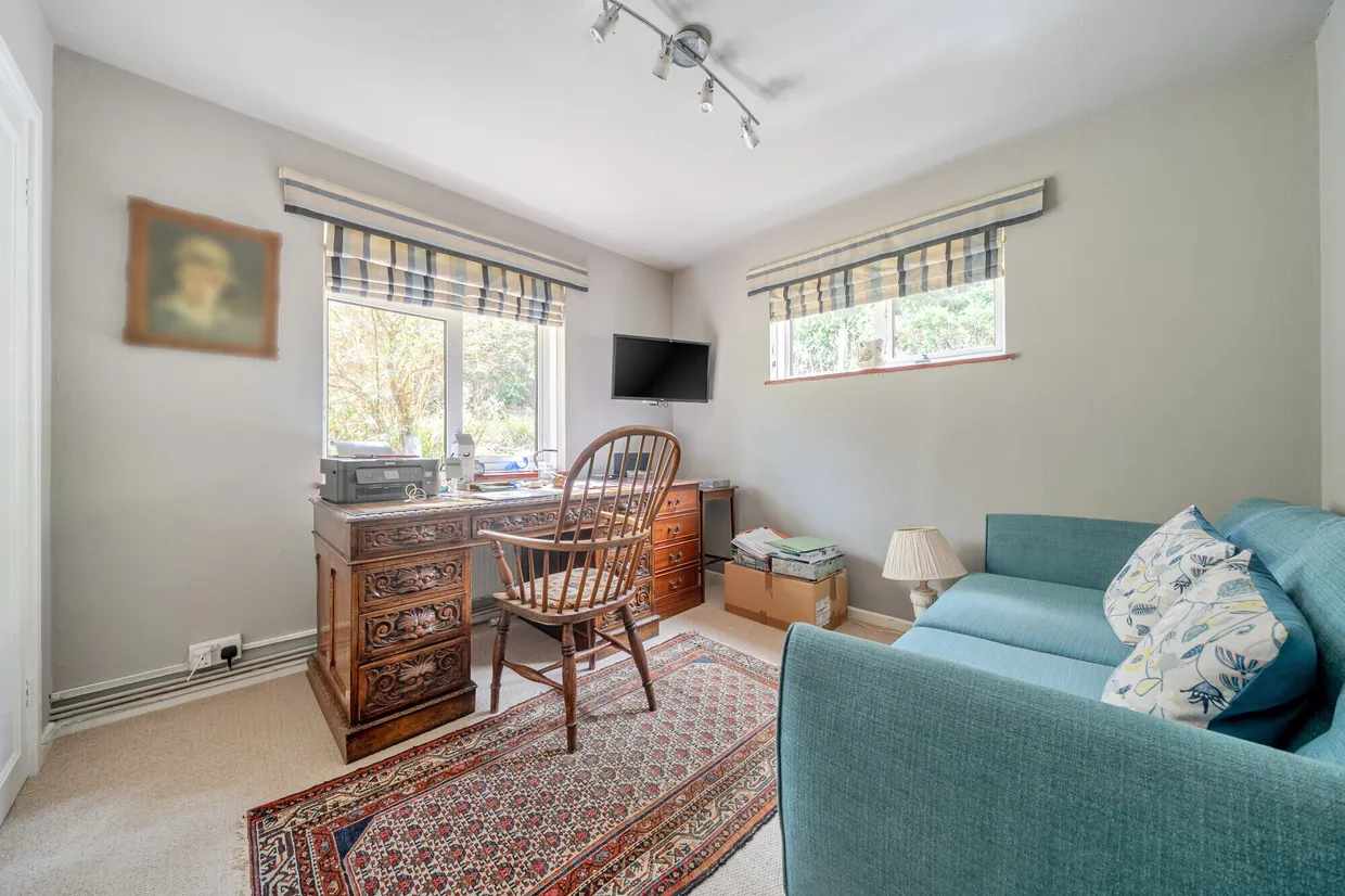 Pine Ridge Drive, Lower Bourne, Farnham, GU10 photo 12