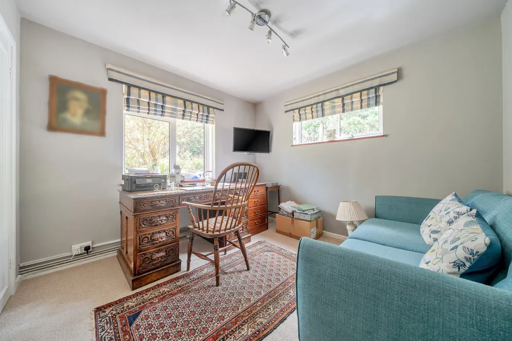 Pine Ridge Drive, Lower Bourne, Farnham, GU10 photo 12
