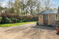 Pine Ridge Drive, Lower Bourne, Farnham, GU10 photo 15