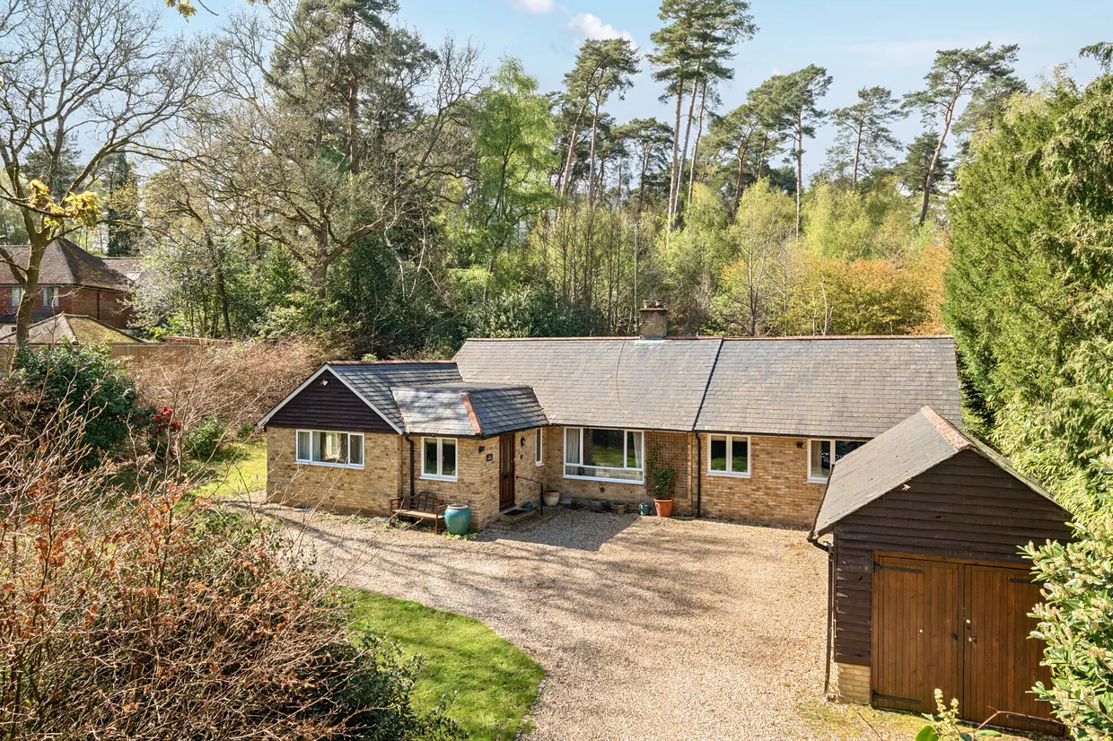 Pine Ridge Drive, Lower Bourne, Farnham, GU10 photo 16