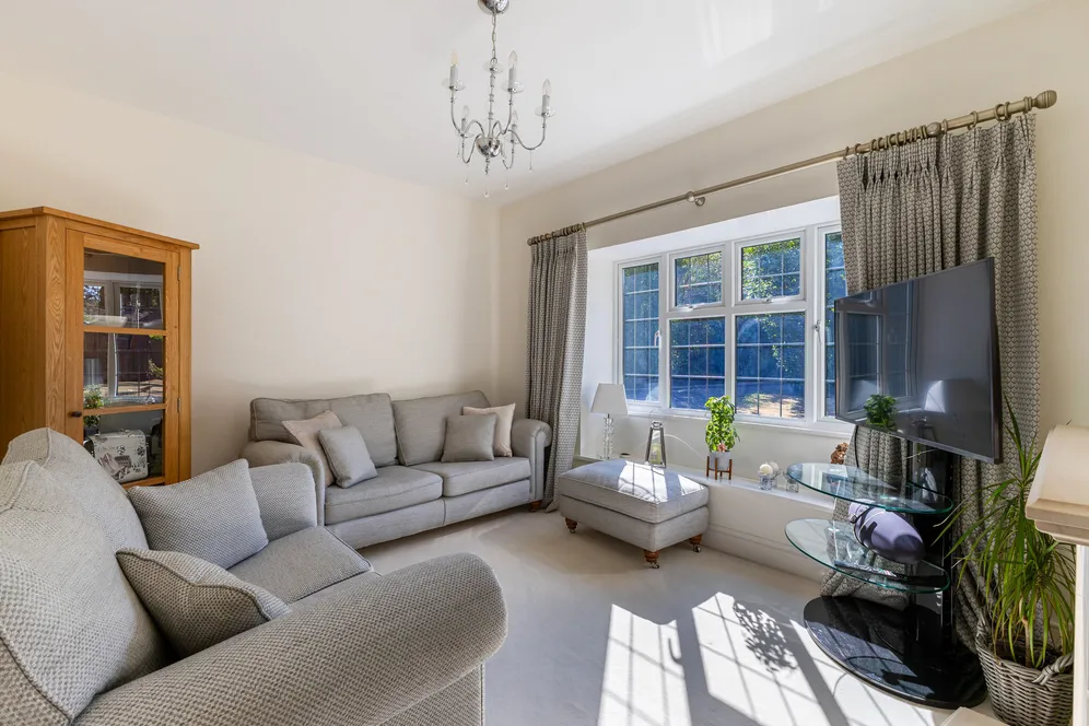 Rectory Road, Farnborough, GU14 photo 5