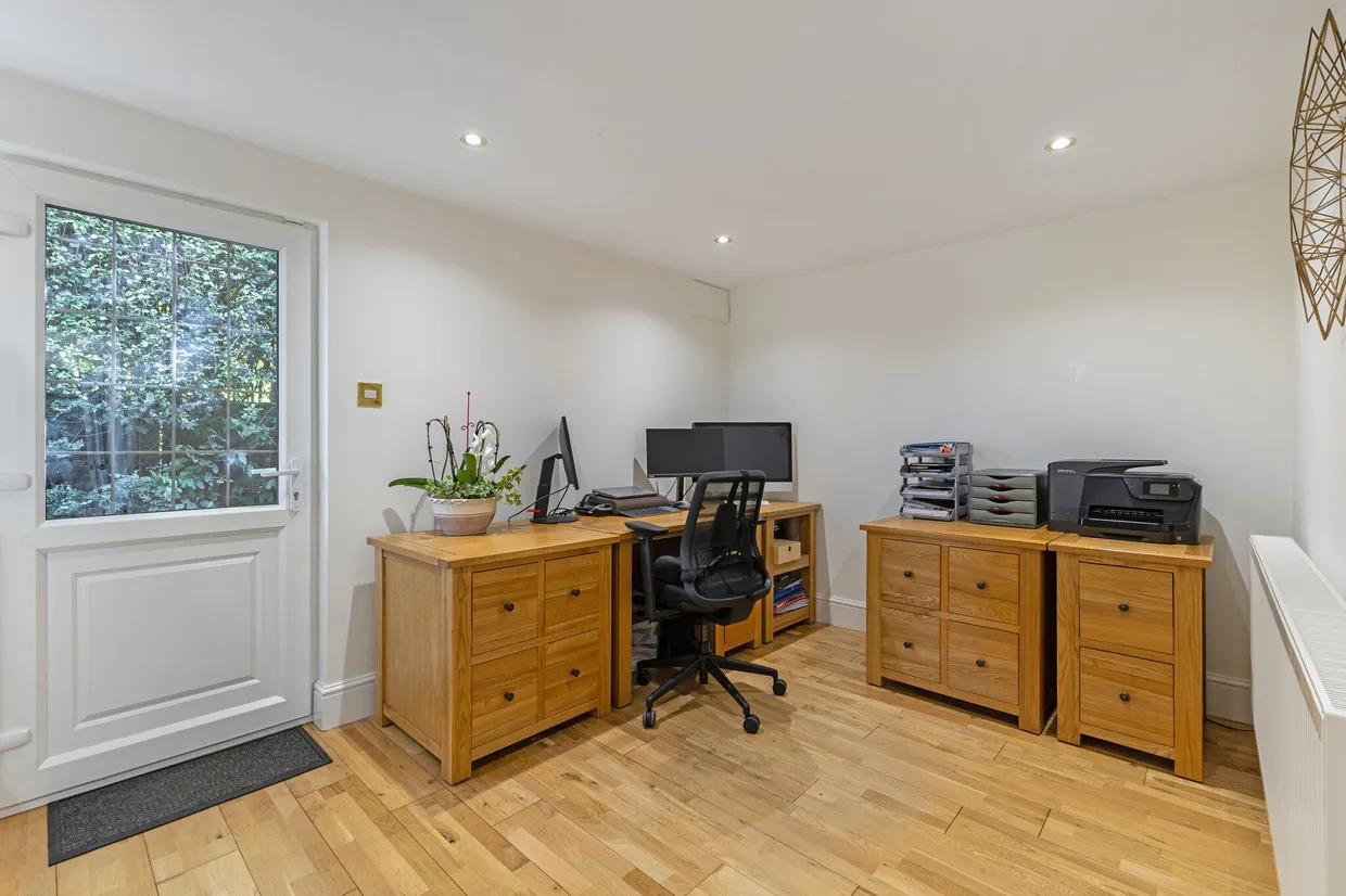 Rectory Road, Farnborough, GU14 photo 17