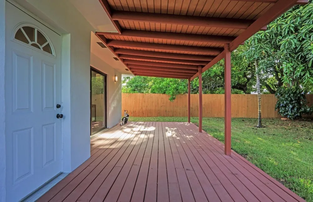 699 NE 40th St, Oakland Park, FL 33334