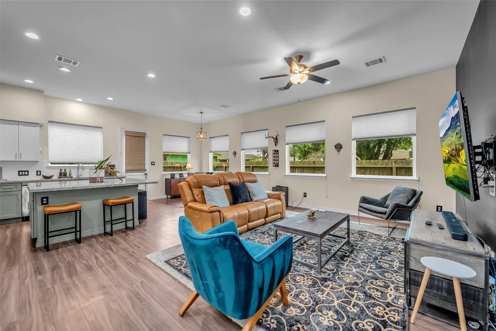 6708 Arapahoe St, Houston, TX 77020